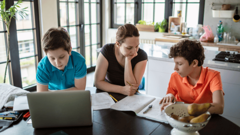 How Homeschool Students Can Successfully Apply to College: A Comprehensive Guide