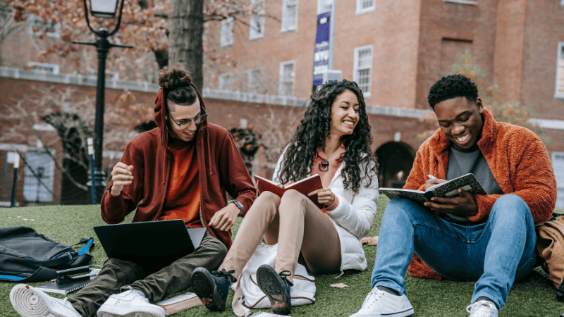 How to Find the Right College Fit: Balancing Academics, Campus Life, and Costs