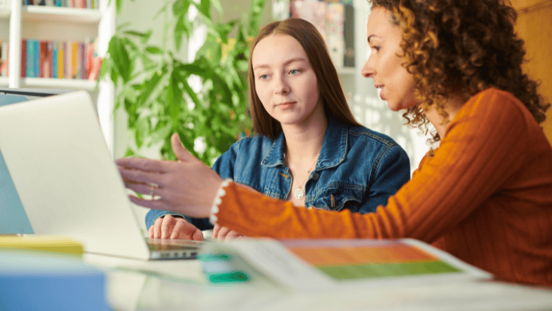 What is a College Planning Specialist?